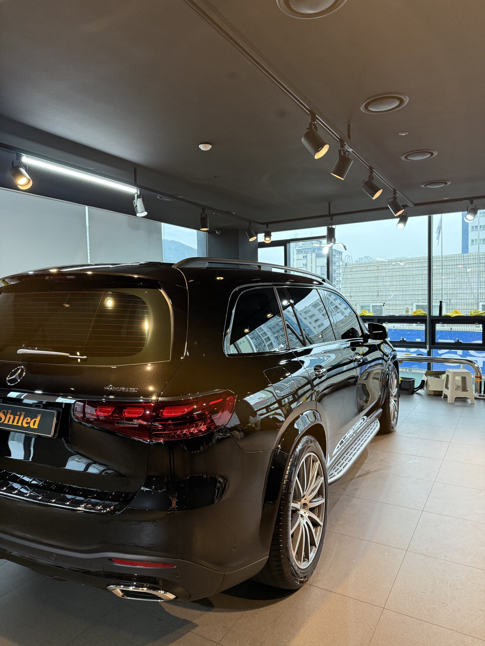 GLS450 후측면 - 출고 전 코팅