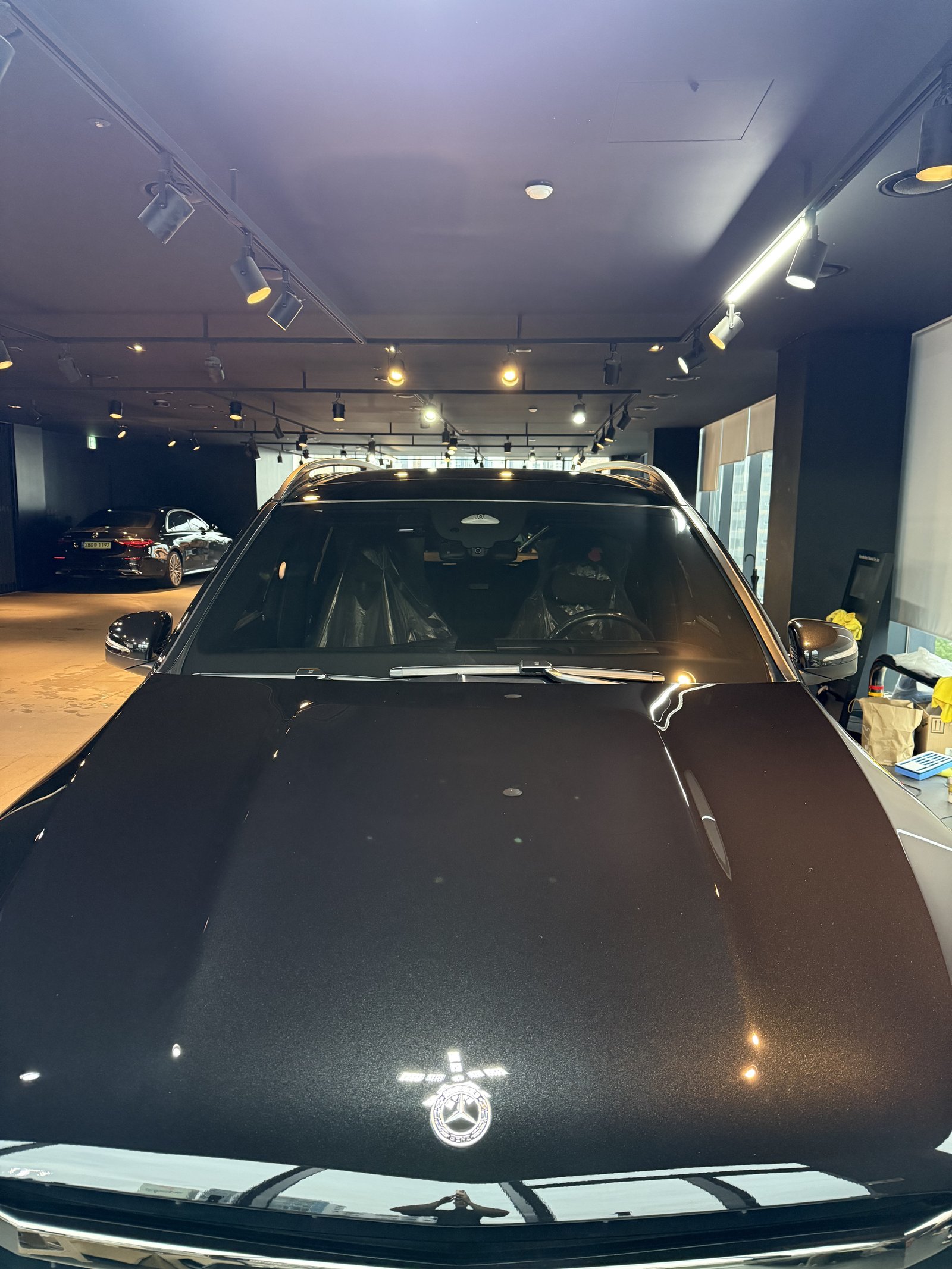 GLS450 보닛 - 출고 전 코팅