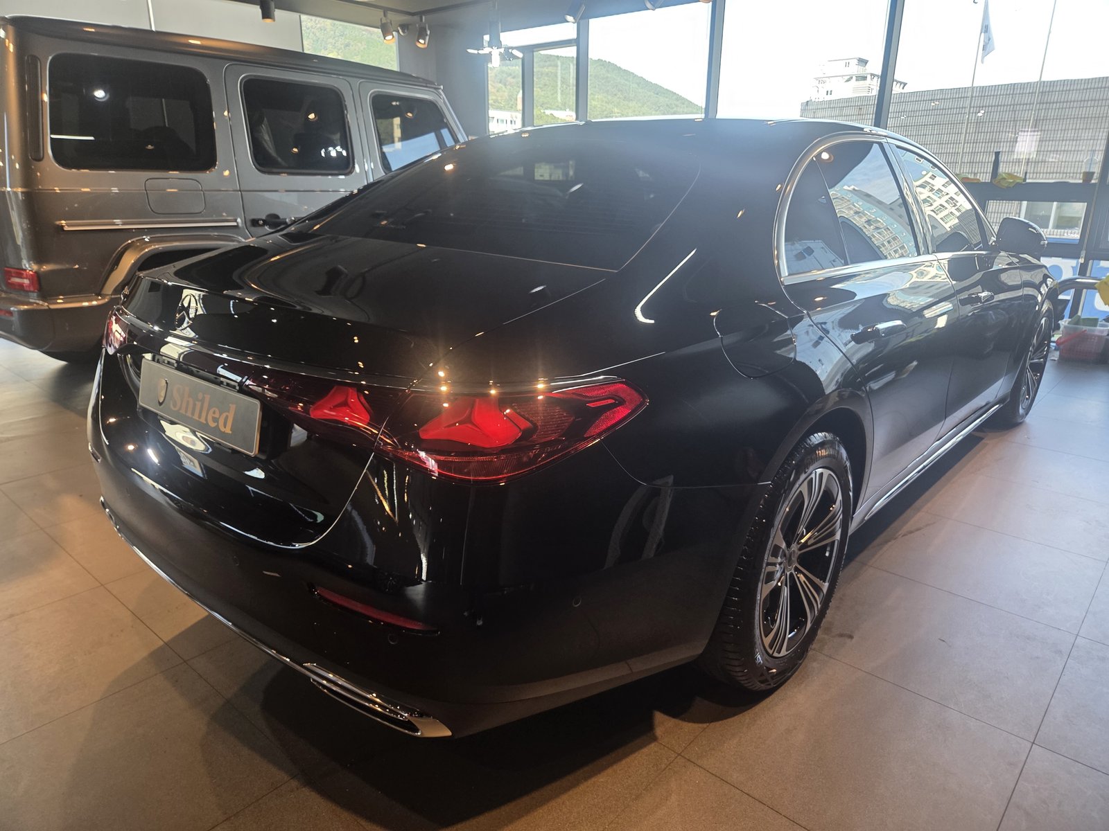 E200 EX 후측면 - 출고 전 코팅