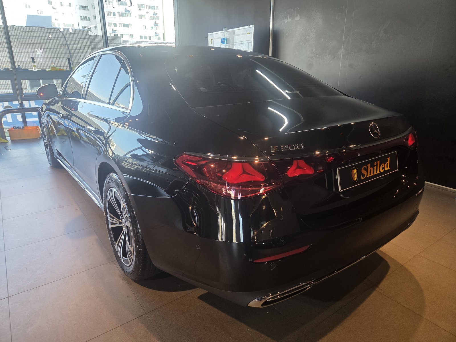 E200 EX 측후면 - 부산 유리막코팅
