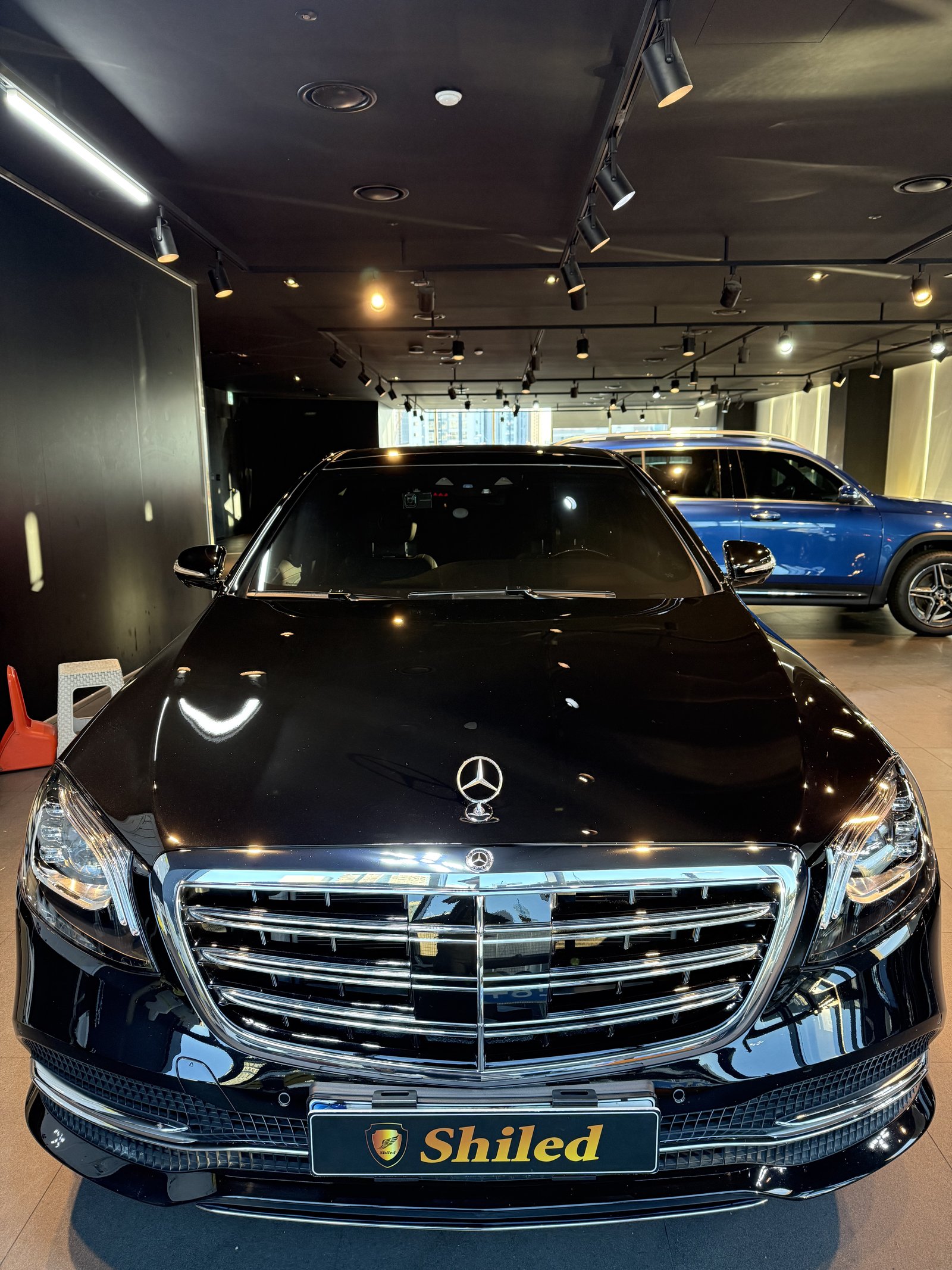 벤츠 S560 검정 광택 완료 정면 - 부산 광택 쉴드광택