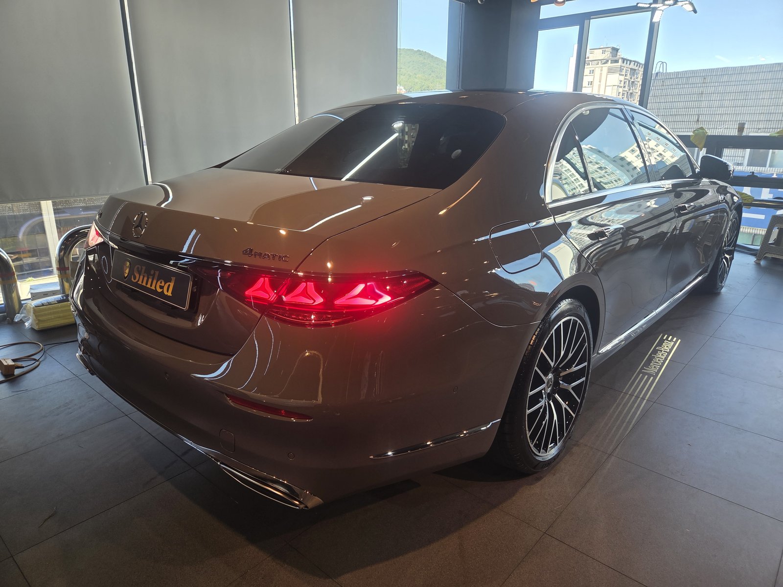 S500 웜그레이 후측면 - 창가 빛