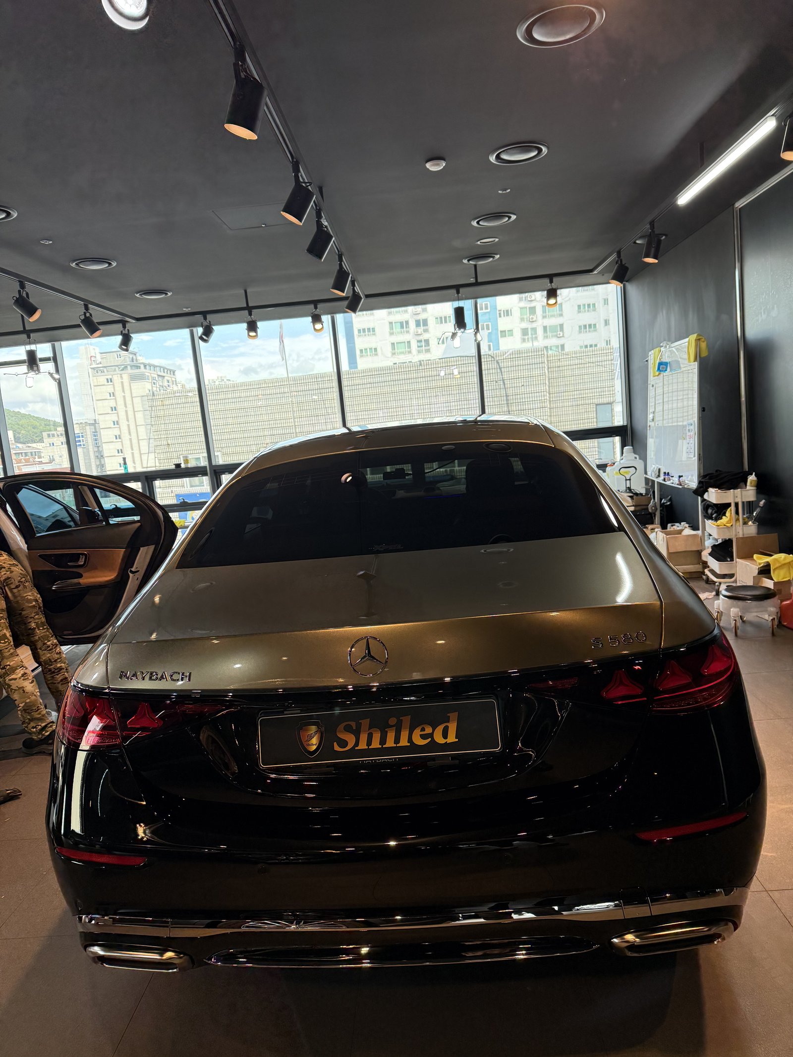 마이바흐 S580 후면
