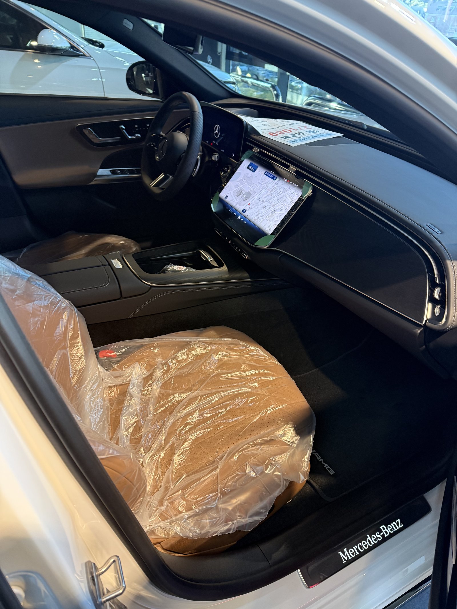 E200 AMG 실내 대시보드