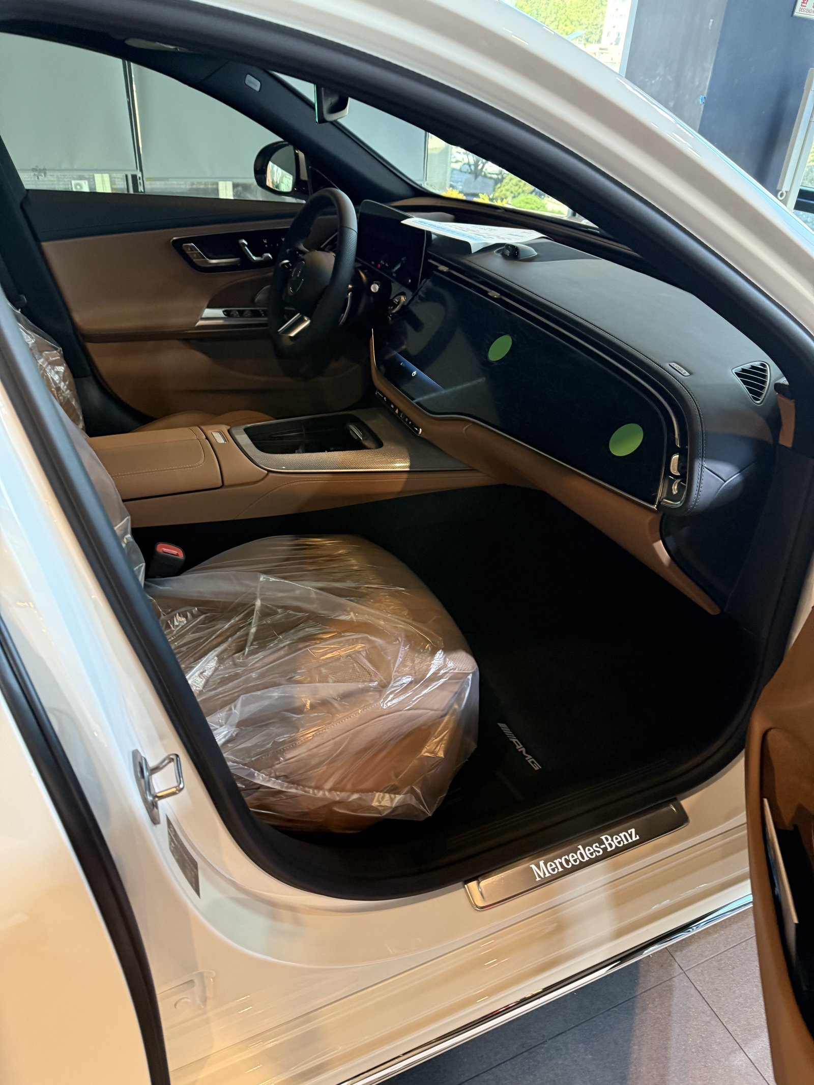 E200 AMG 실내 대시보드